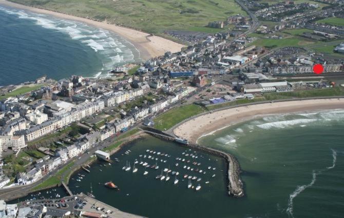4 Golf Terrace - Portrush By The Sea Apartment ภายนอก รูปภาพ